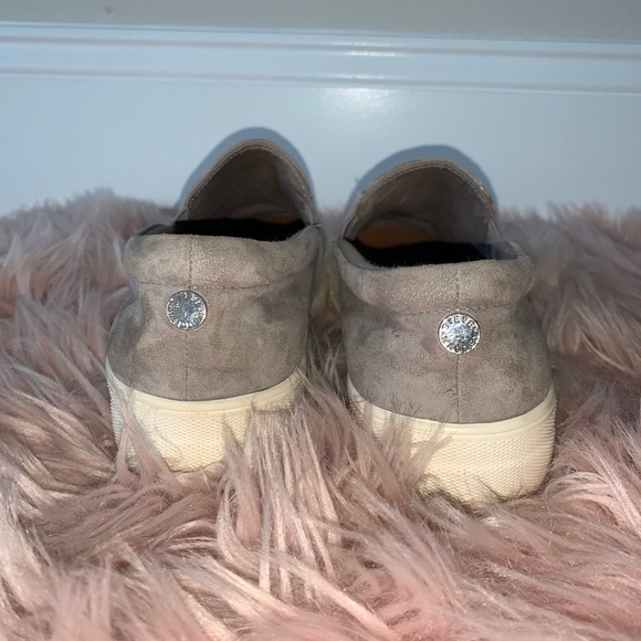Steve Madden Grey Suede shoes - Picture 5 of 5